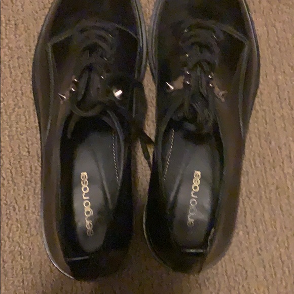 Shoes - Picture 3 of 3